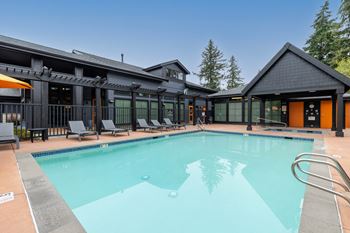 Seasonal outdoor swimming pool and spa